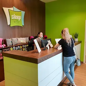  Hotel a capsule Sleep 'n Fly Sleep Lounge, D-gates Terminal 1 - Transit Only